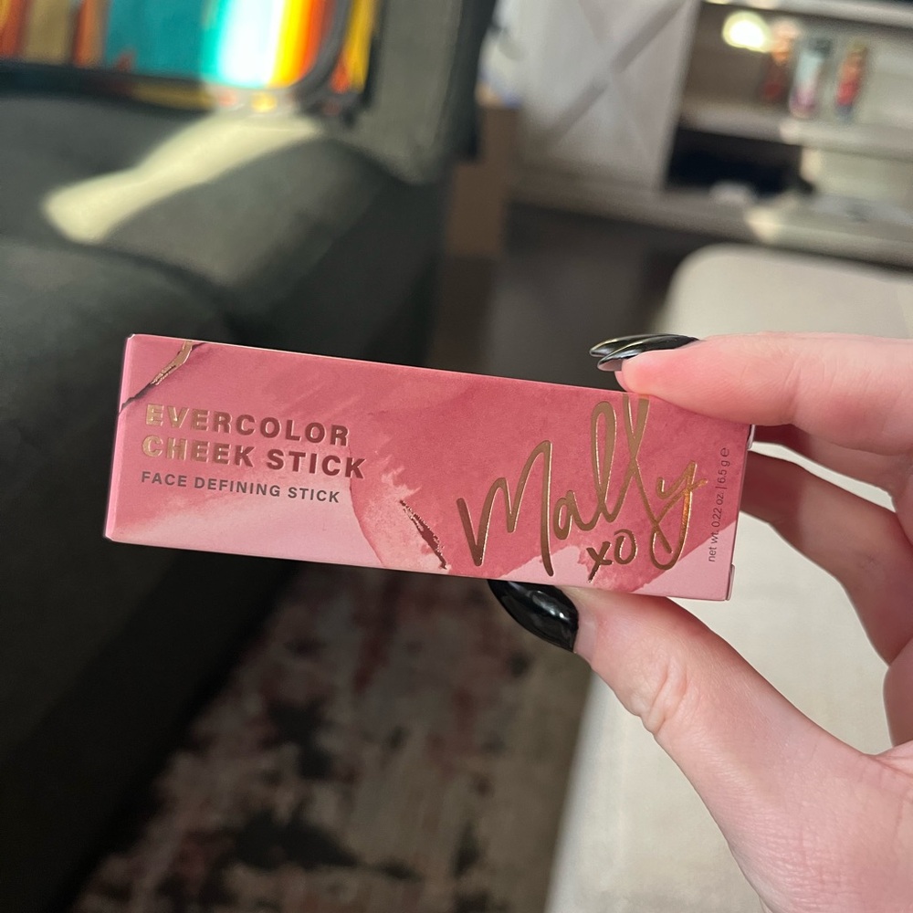 Mally Beauty - Soft Pink Blush Stick - Picture 2 of 8
